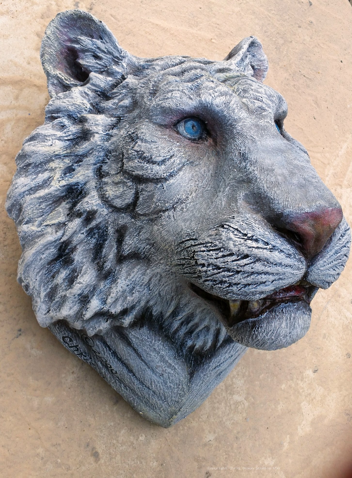 Tiger Head 21x17x14 White