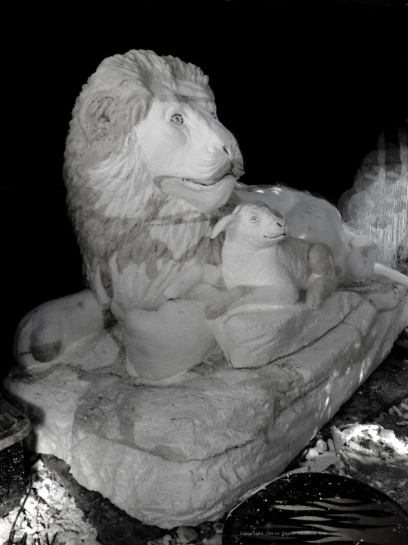Lion Lamb Carved10